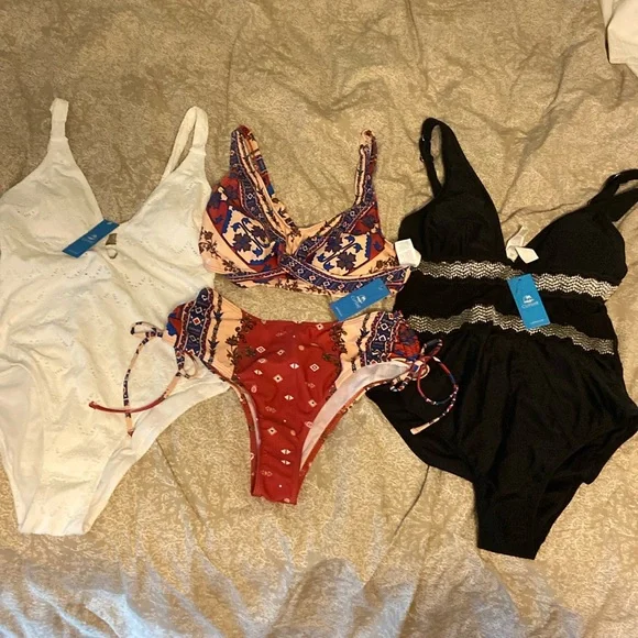 3 NWT Cupshe size M bathing suits - Picture 1 of 13